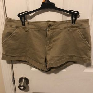 Khaki Hollister shorts